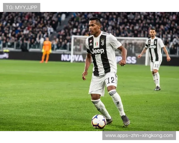 尤文中路配合如流水般顺畅形成射门点 尤文中路配合如流水般顺畅形成射门点